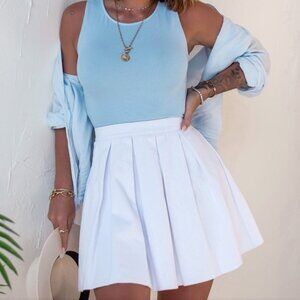 Egreis Hayden Skirt – White, NWT, Size Large 🤍✨